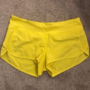 Lululemon Speed Up Short 2.5” Size 6